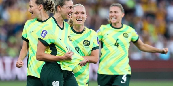 开云体育官方网站网址-女足亚洲杯4强出炉！半决赛对阵：中国17日18点战澳洲 日本VS韩国