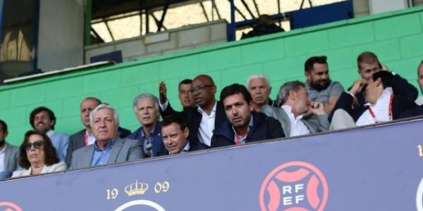 开云体育入口网址-【观察】黄潜为何成功？钱不是核心，长远规划是关键