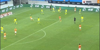 【中超】彭欣力首球福布斯戴帽 青岛5比0大胜深圳