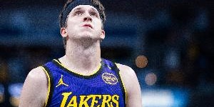 明日湖人客战灰熊 里夫斯因右脚踝扭伤出战成疑 八村塁预计复出